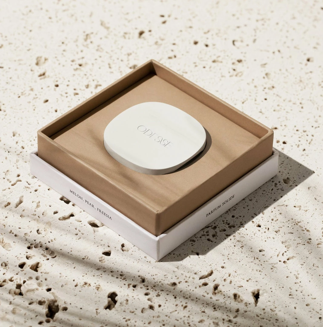 Odesse Amber Haze Parfum Solide Travel Essentials 4 Odesse Amber Haze Parfum Solide Travel Essentials