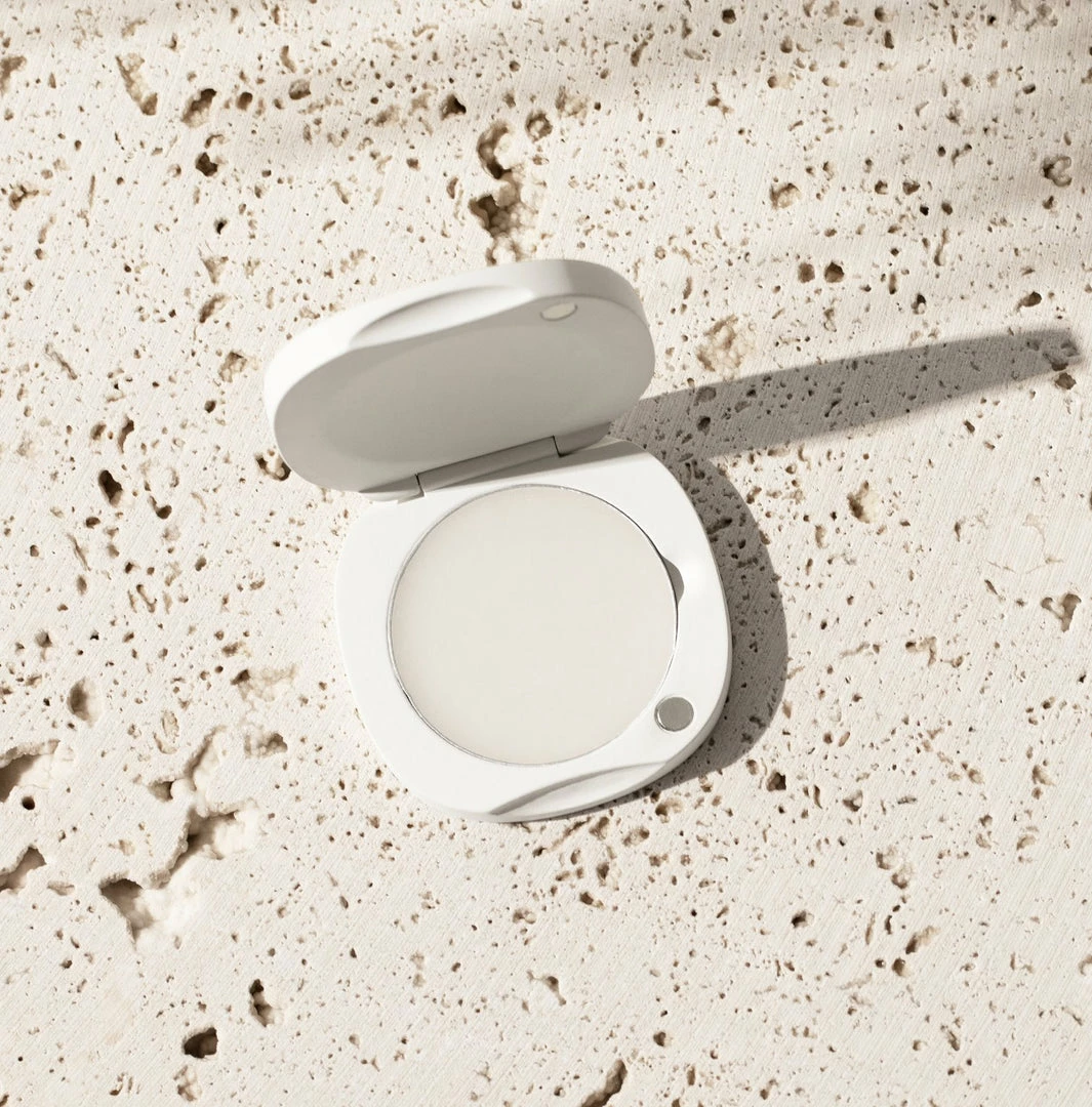 Odesse Amber Haze Parfum Solide Travel Essentials 3 Odesse Amber Haze Parfum Solide Travel Essentials