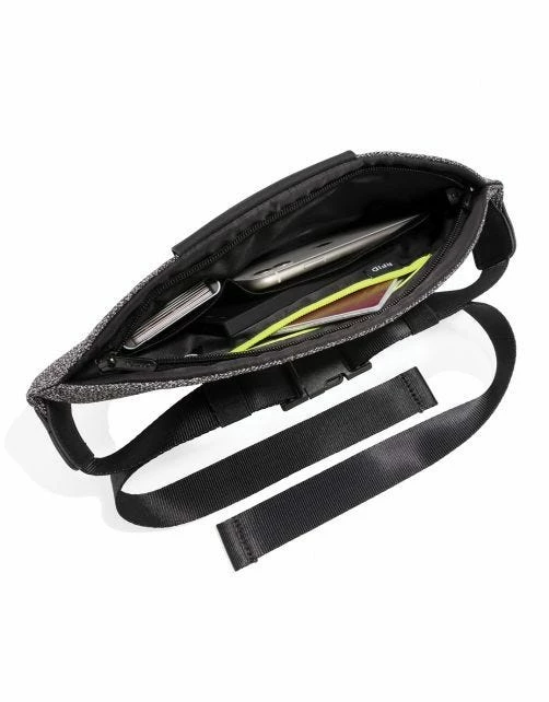 Luggage And Bags XD Design Urban Cut Proof BUMBAG 6 Luggage And Bags XD Design Urban Cut Proof BUMBAG